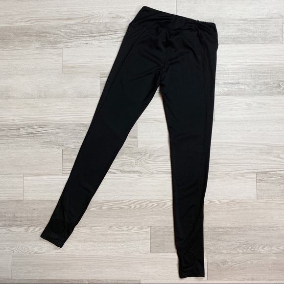 Hollister Mesh Side Panel Stirrup Leggings - Picture 3 of 8